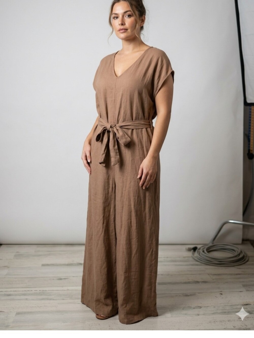 Carly Jean Los Angeles short-sleeve tie-waist wide-leg jumpsuit Size Large